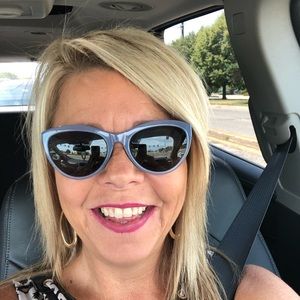 Meet your Posher, Cindy